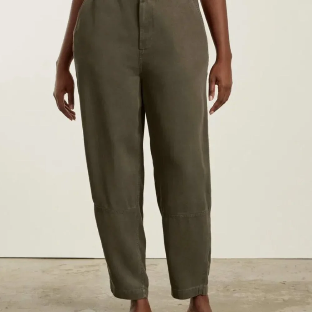 Everlane Relaxed Chino Pants - Picture 2 of 4